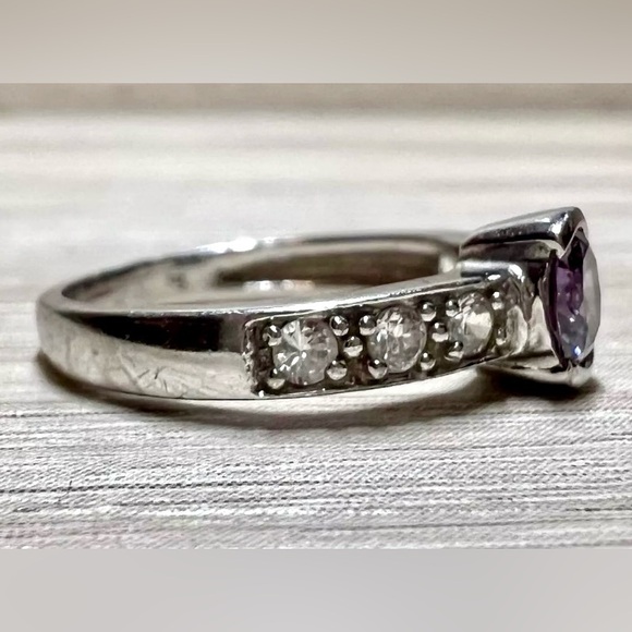 Vintage Sterling Silver Tension Set Amethyst & Cubic Zirconia Ring, Size 5 - Picture 11 of 16